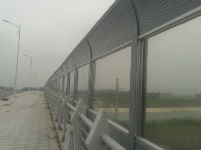 高架桥声屏障